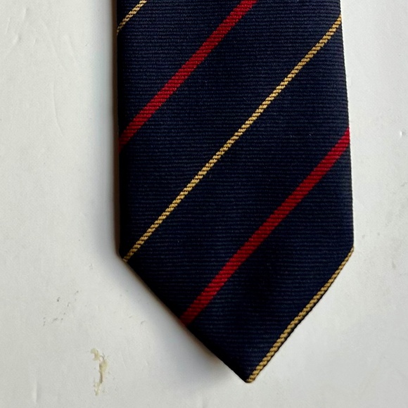 Harrods of London deep navy striped all wool tie made in England 🏴󠁧󠁢󠁥󠁮󠁧󠁿 - Picture 7 of 8